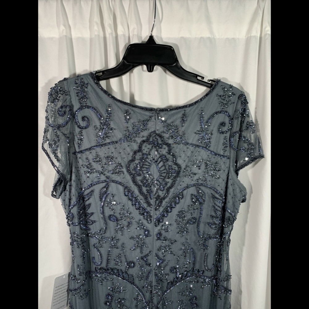 NEW Pisarro Nights Embellished Mesh Gown in‎ Steel [SZ 12 ] - Picture 8 of 11